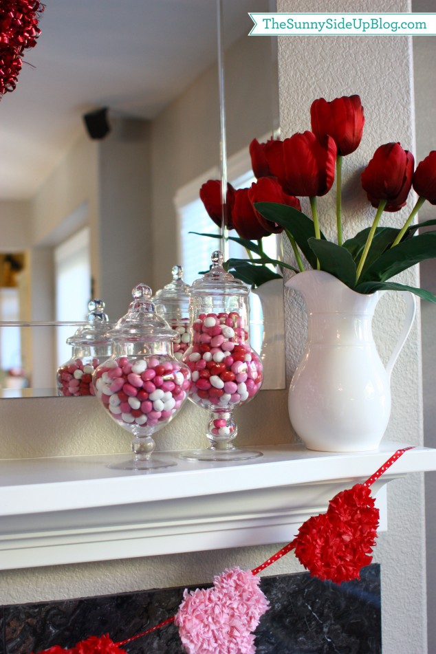 candy-and-tulip-valentine-mantel