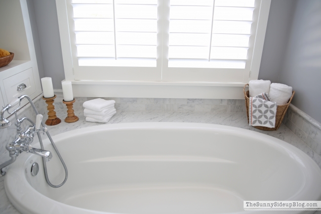 6-foot-master-bathroom-tub