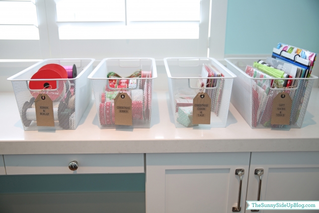 organized-ribbon-and-gift-bags