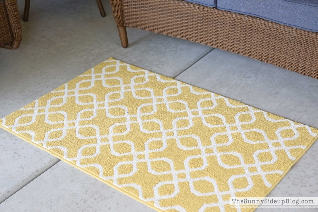 yellow-geometric-target-rug