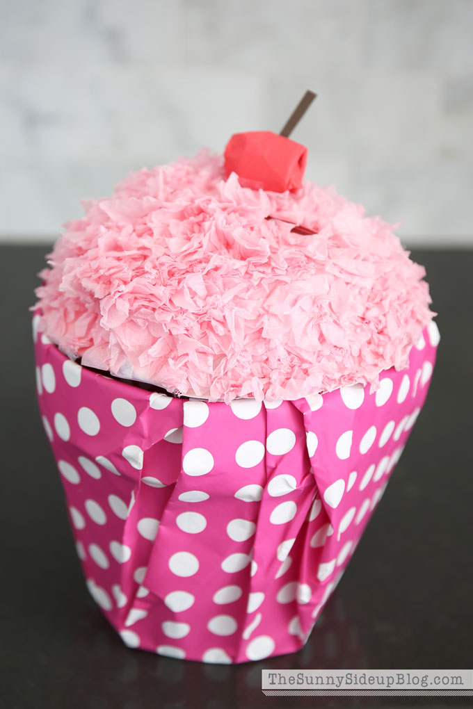 cupcake-valentine-box-1