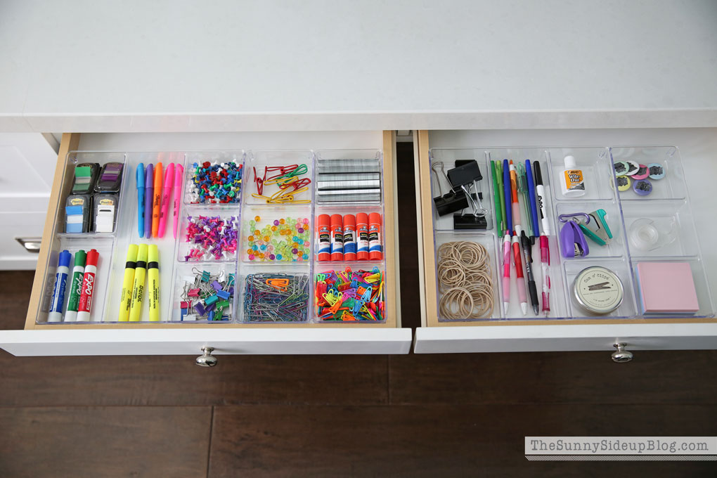 organized-desk-drawers