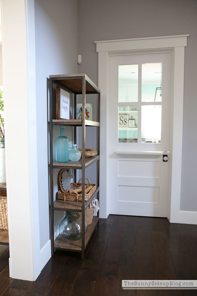 hallway-Ballard-shelf-decor