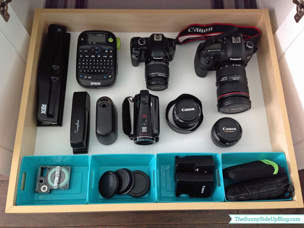 organize-camera-equipment