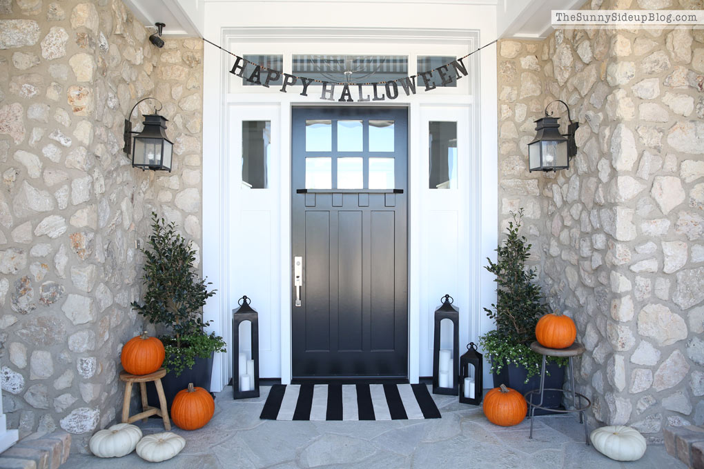 happy-halloween-porch