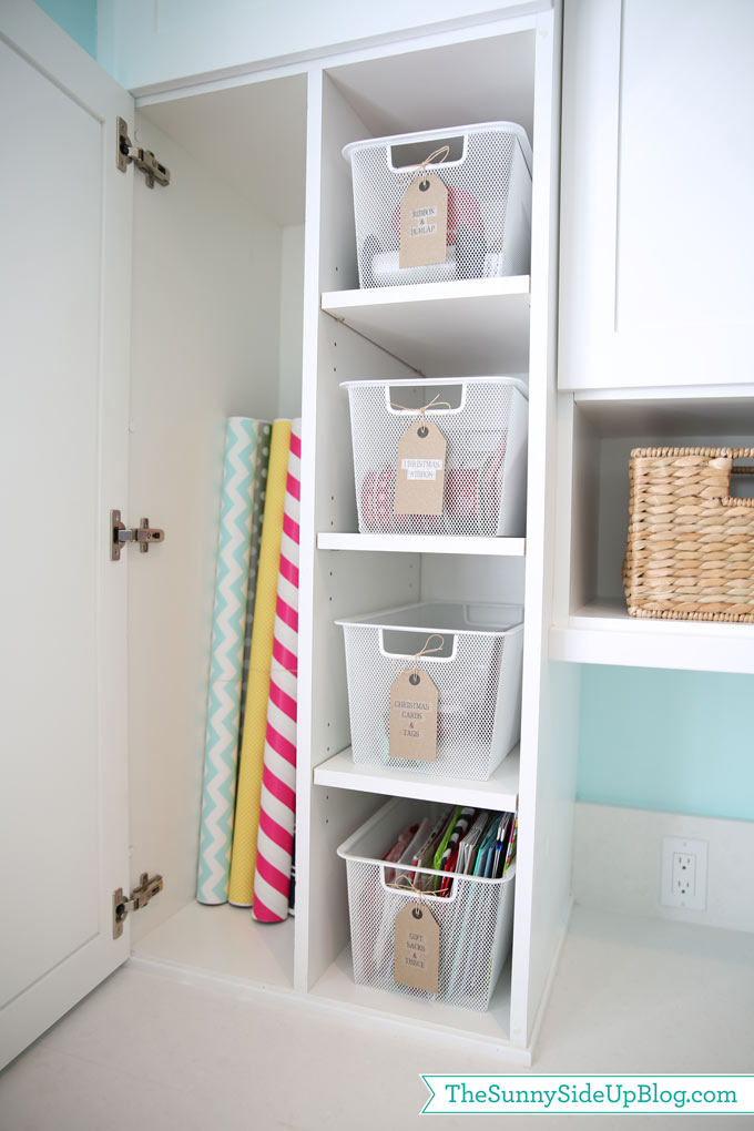 organized-wrapping-cupboard