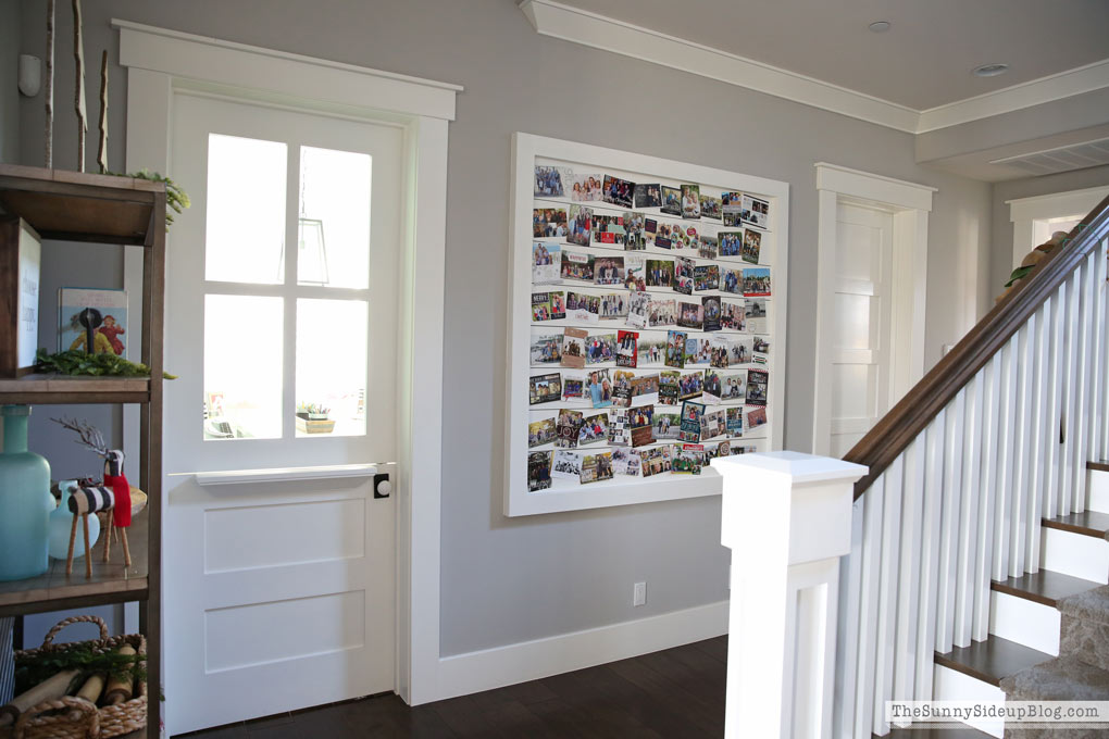 hallway-planked-christmas-card-wall