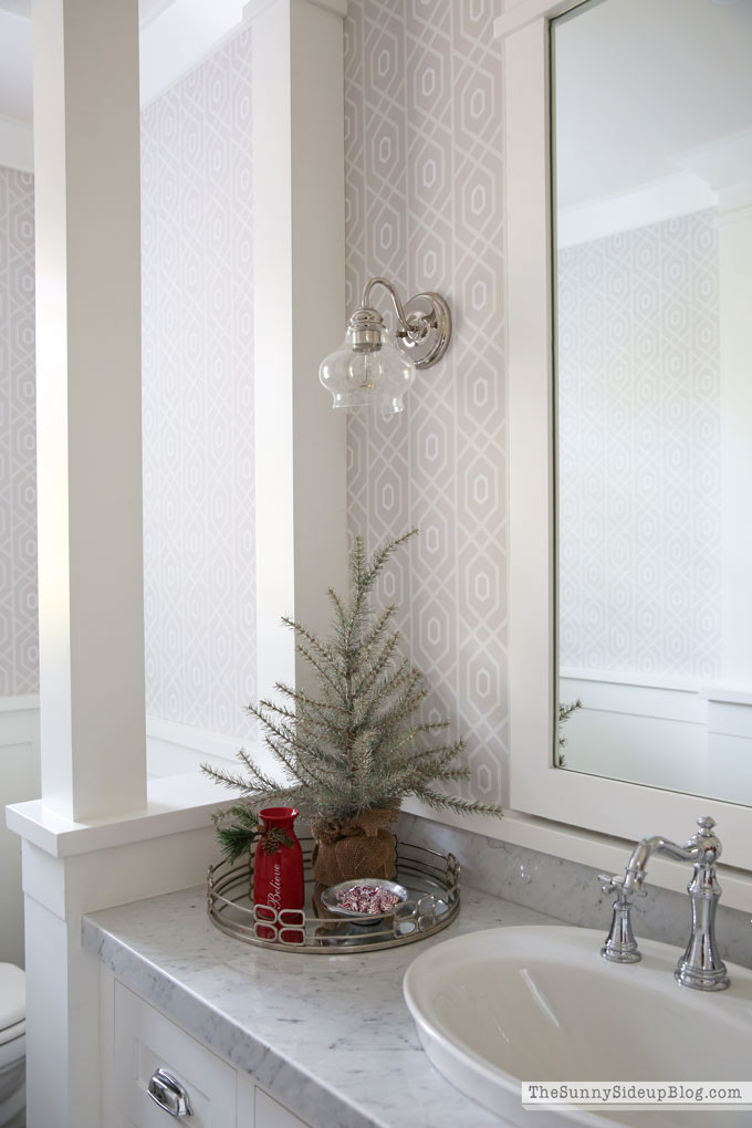 powder-bathroom-christmas-2