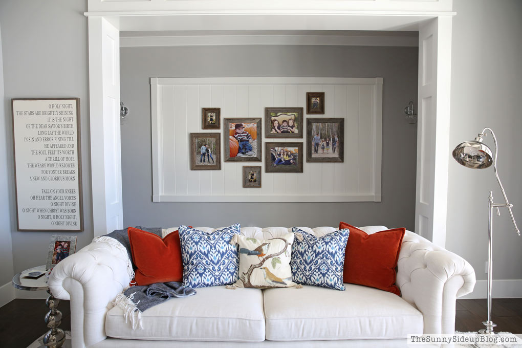 coffered-ceiling-door-molding-wooden-gallery-wall