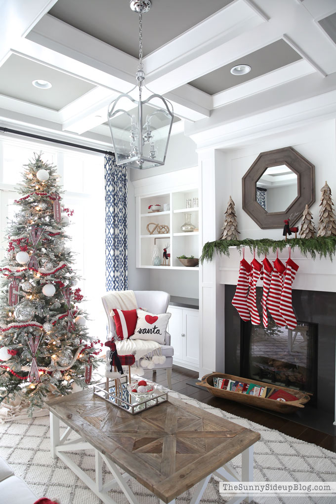 Christmas Home Tour! (Sunny Side Up)