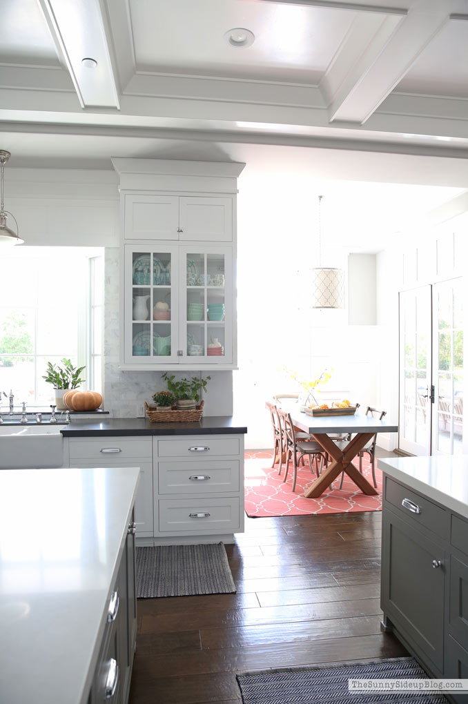 Fall Kitchen Decor (Sunny Side Up) #cofferedceiling #doubleislands 