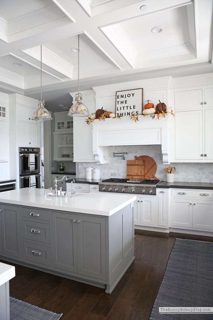 Fall Kitchen Decor (Sunny Side Up) #cofferedceiling #doubleislands 