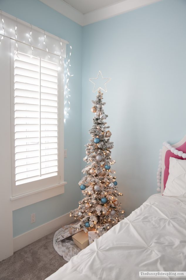 Girl's Bedroom Christmas Decor (Sunny Side Up)