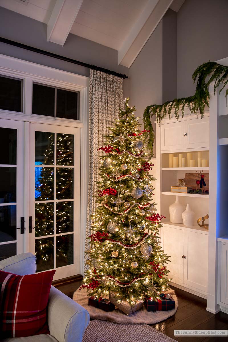 Christmas Family Room (Sunny Side Up)