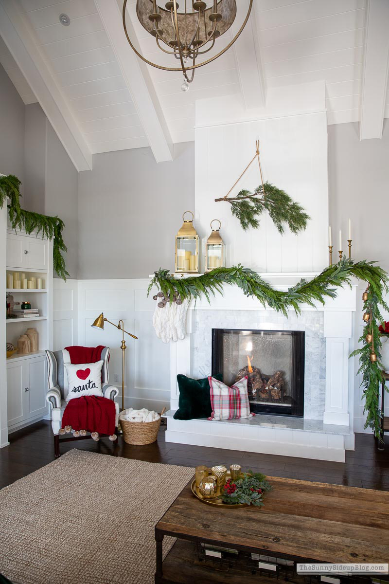 Christmas Family Room (Sunny Side Up)