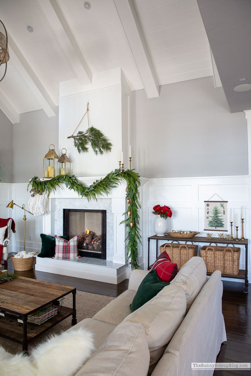 Christmas Family Room (Sunny Side Up)