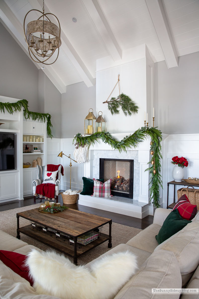 Christmas Family Room (Sunny Side Up)