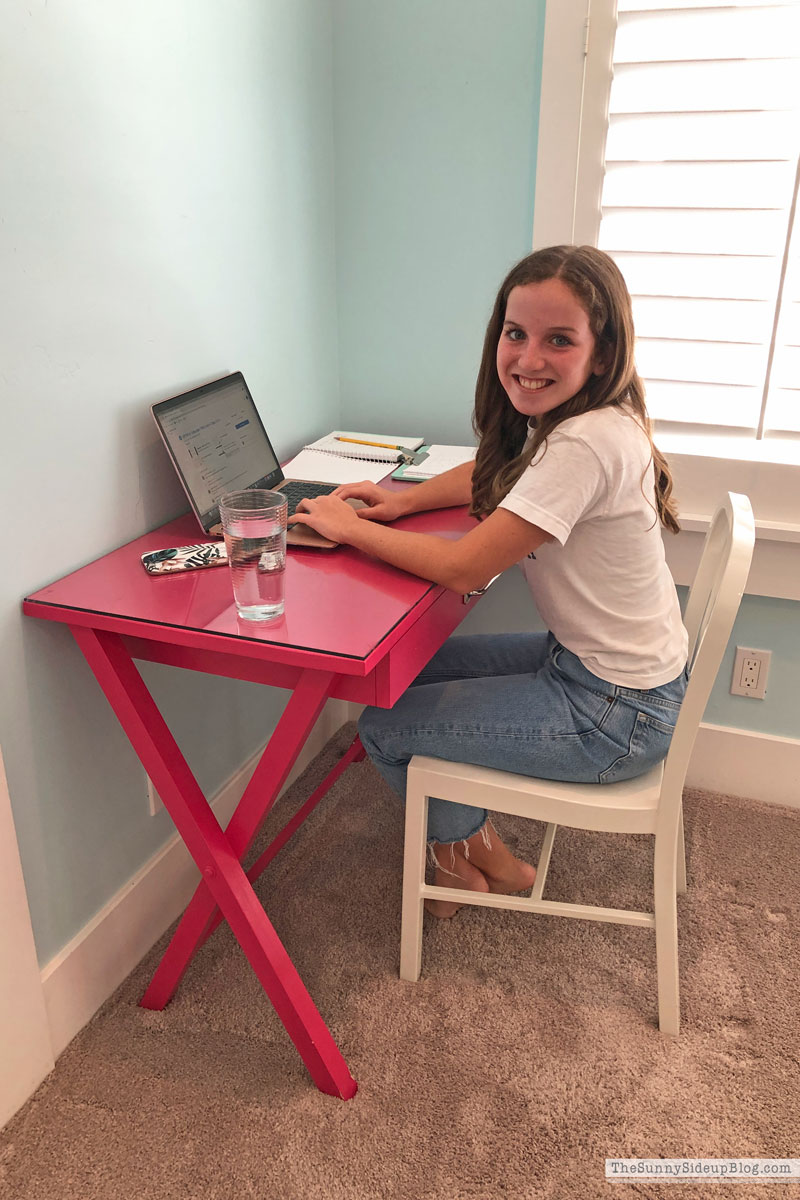 Teen desk and organized closet (Sunny Side Up)