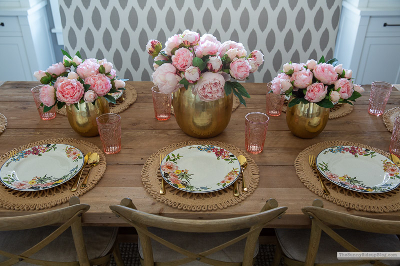 Spring/Summer Tablescape (Sunny Side Up)