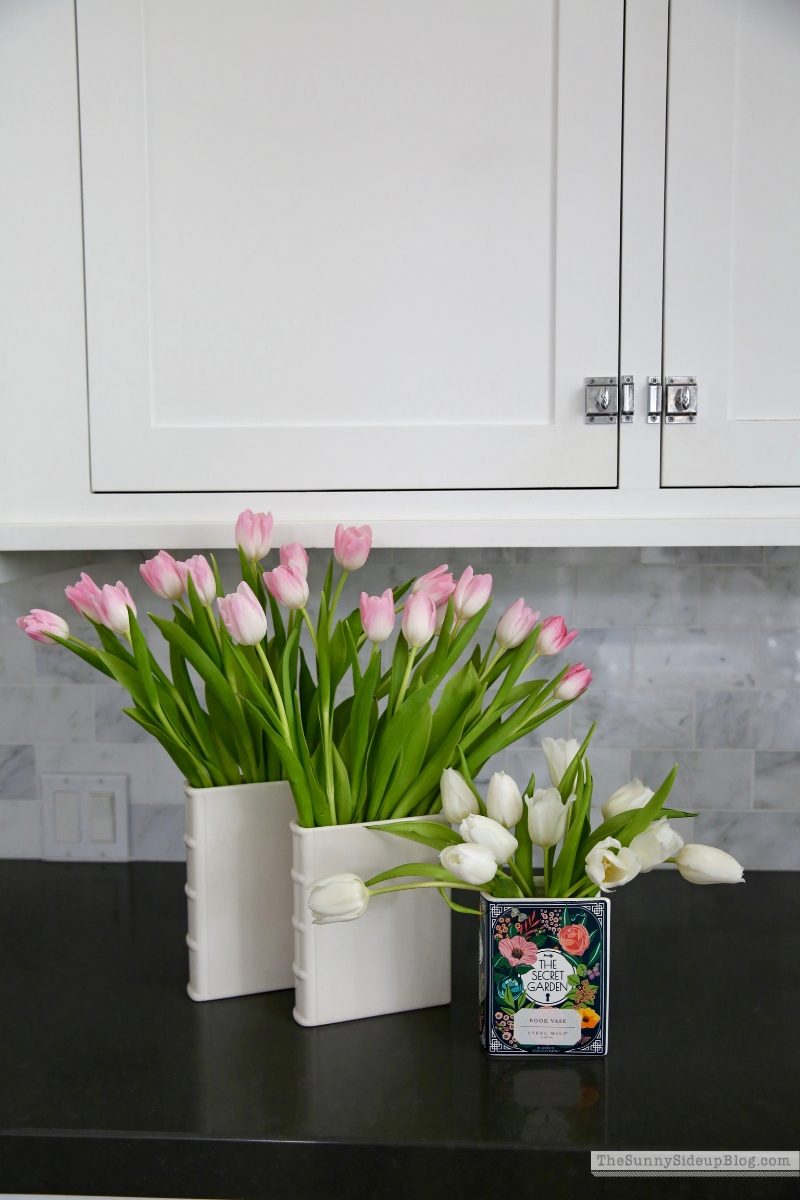 Tulip Book Vases (Sunny Side Up)