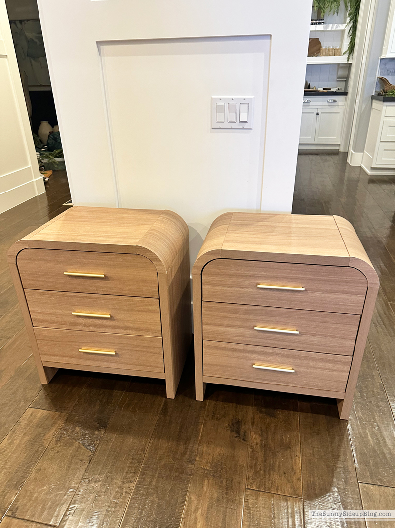 Amazon Nightstand (Sunny Side Up)