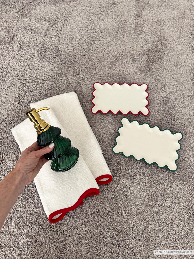 Christmas Bedroom (Sunny Side Up)