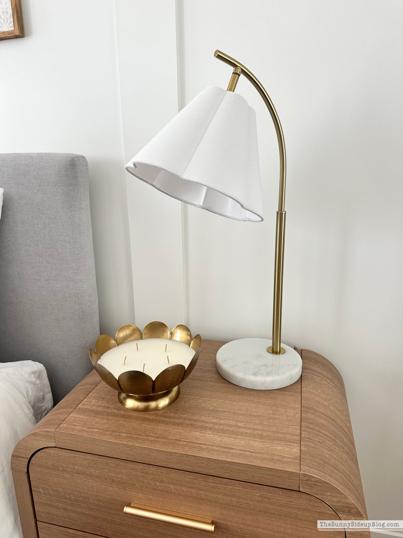 Christmas Bedroom (Sunny Side Up)