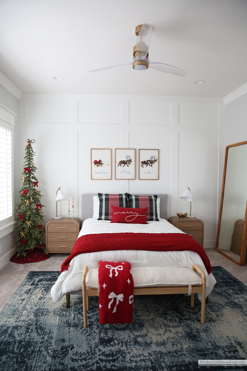 Christmas Bedroom (Sunny Side Up)