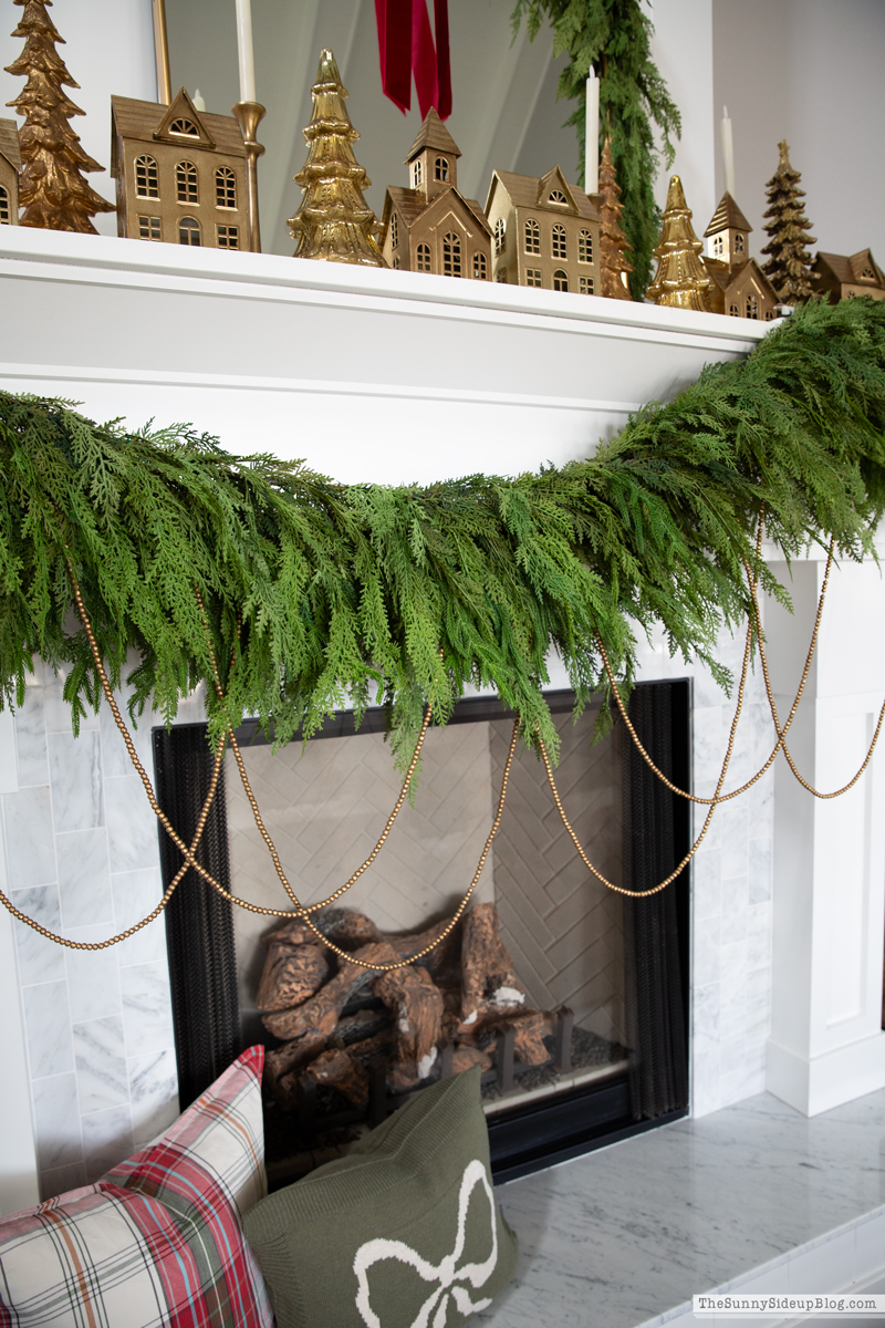 2025 Tree and Mantel! (Sunny Side Up)