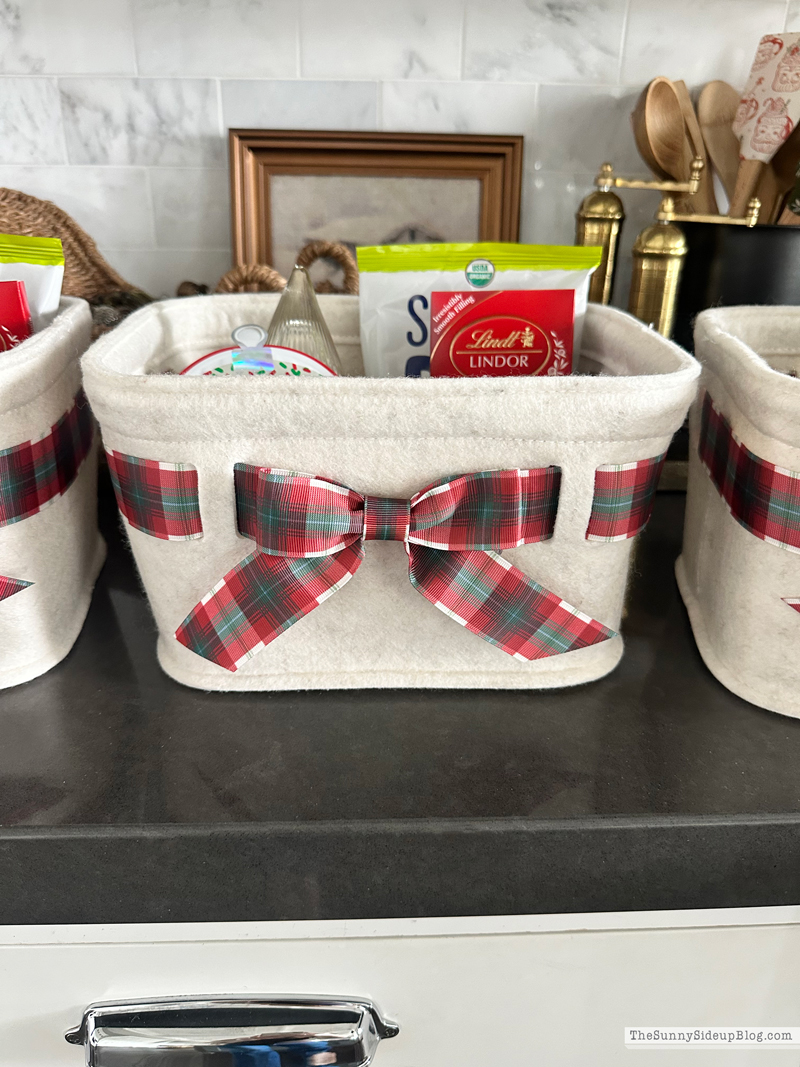 Christmas Decorating Ideas (Saturday 6 - Sunny Side Up)