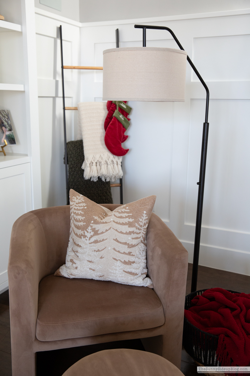 2025 Tree and Mantel! (Sunny Side Up)