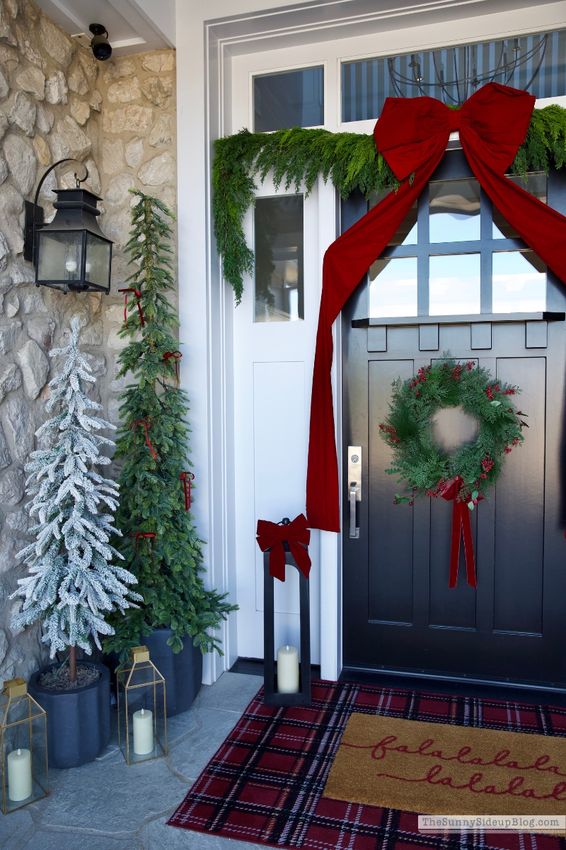 Holiday Bow Porch (Sunny Side Up)